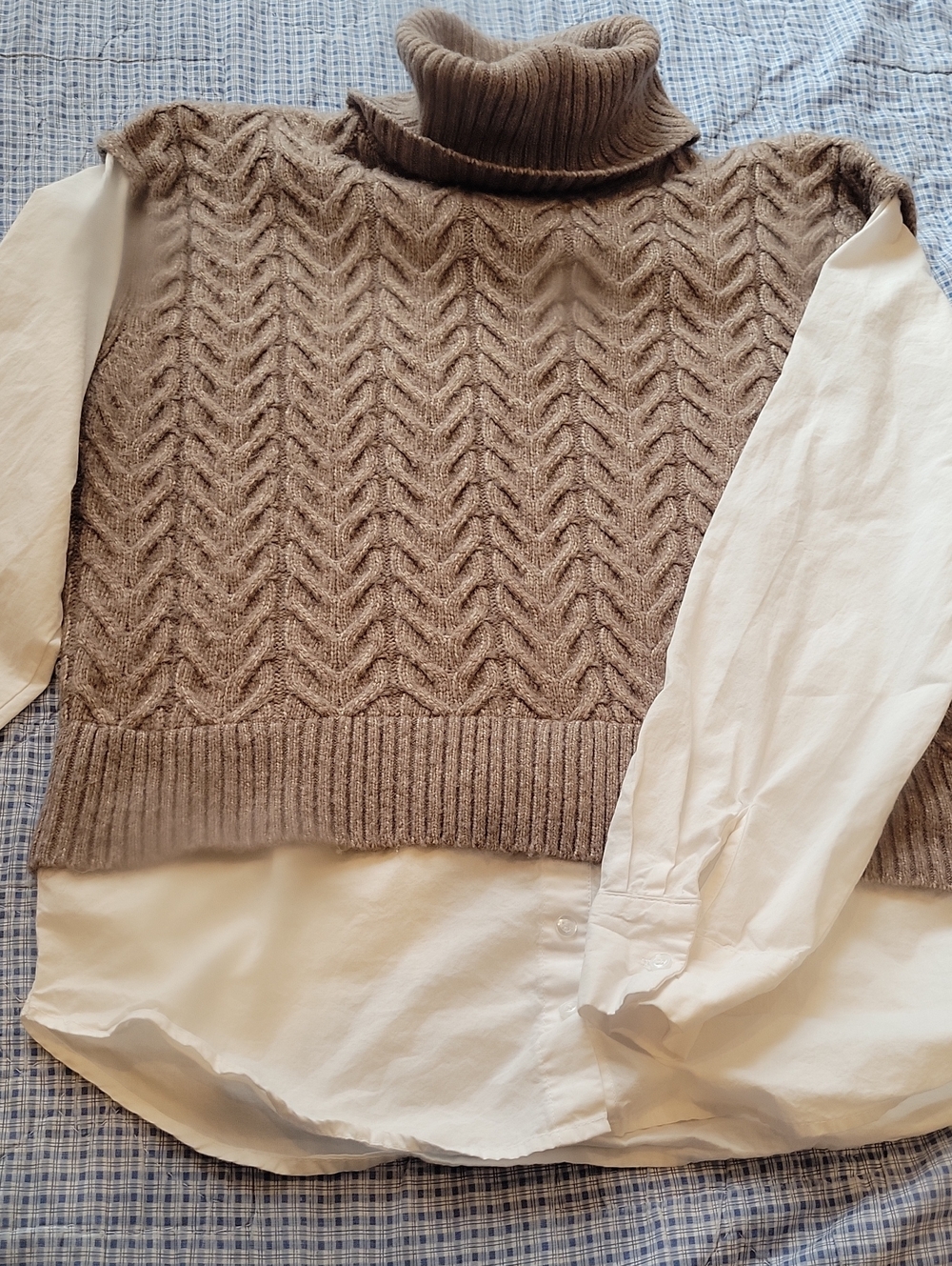 Sincerely Jules Beige Cable Knit Turtleneck Sweater